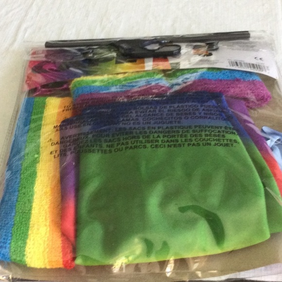 Disguise Red and Orange Costume Cape * - Picture 3 of 3